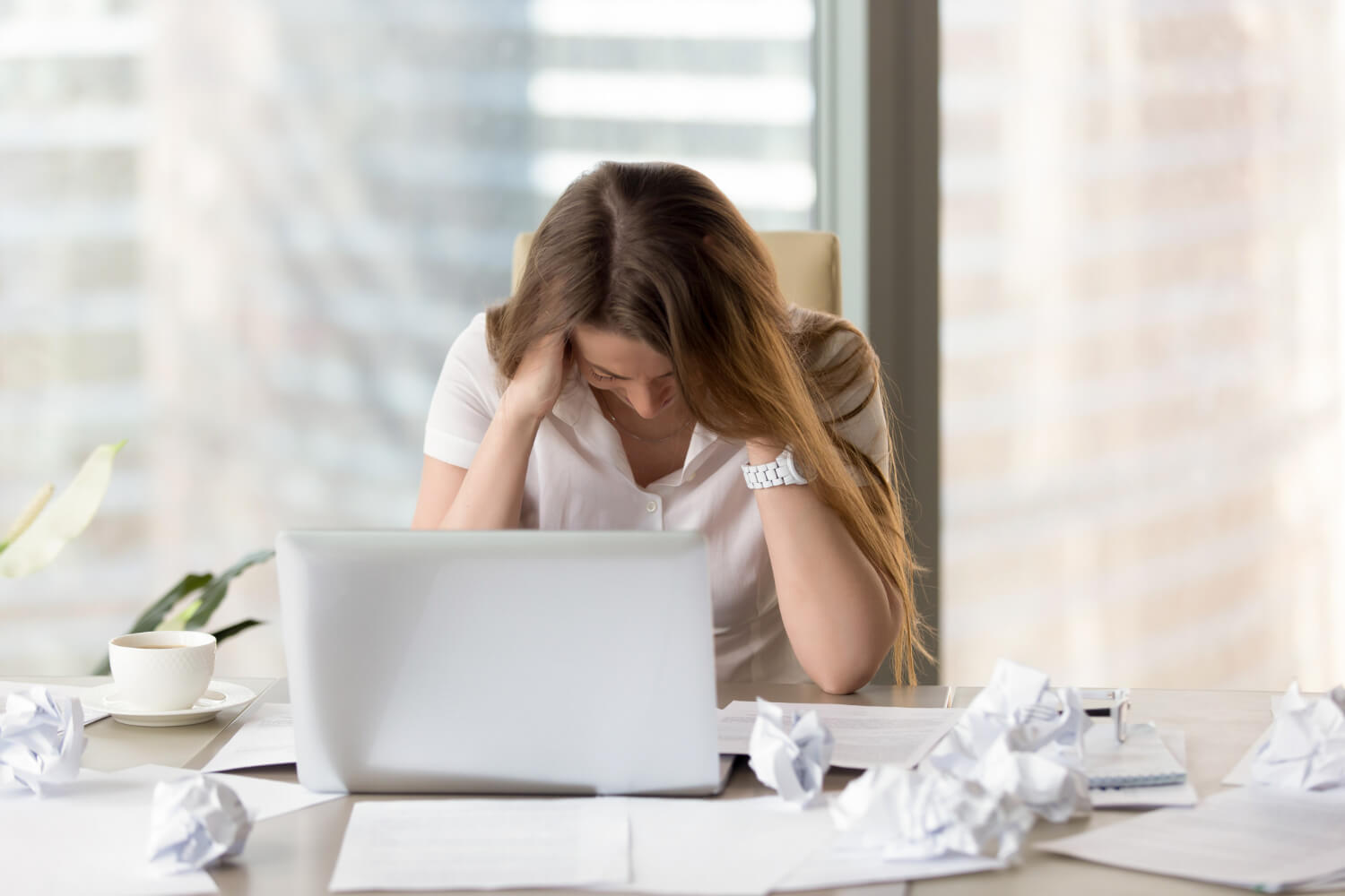 Stressed Female Entrepreneur Creativity Crisis (1)